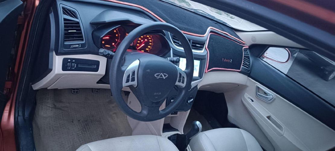 奇瑞风云3图片(奇瑞风云22009款)