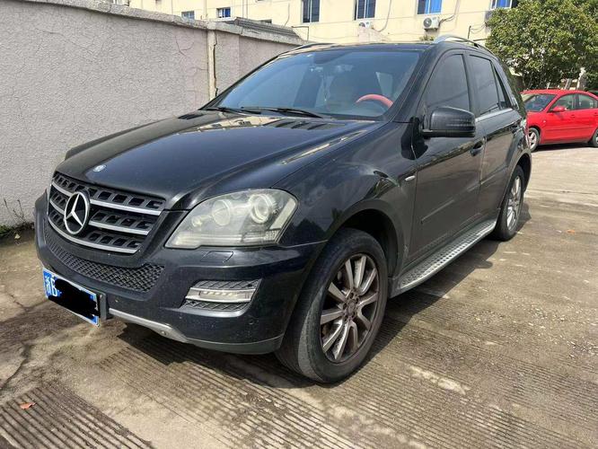 【奔驰350suv,奔驰350suv油耗大概多少】