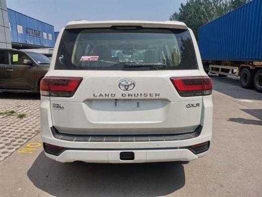 陆地巡洋舰2024款落地价 陆地巡洋舰14款